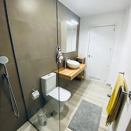Apartamento De Obra Nueva Cerca De La Playa By Apartment El Medano (Tenerife)